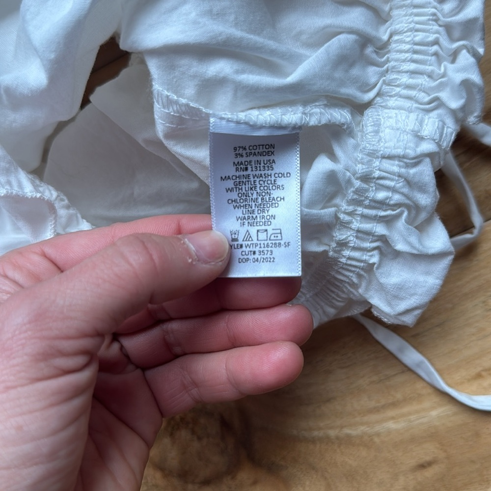 Nine Britton Elegant White Top - Picture 6 of 6